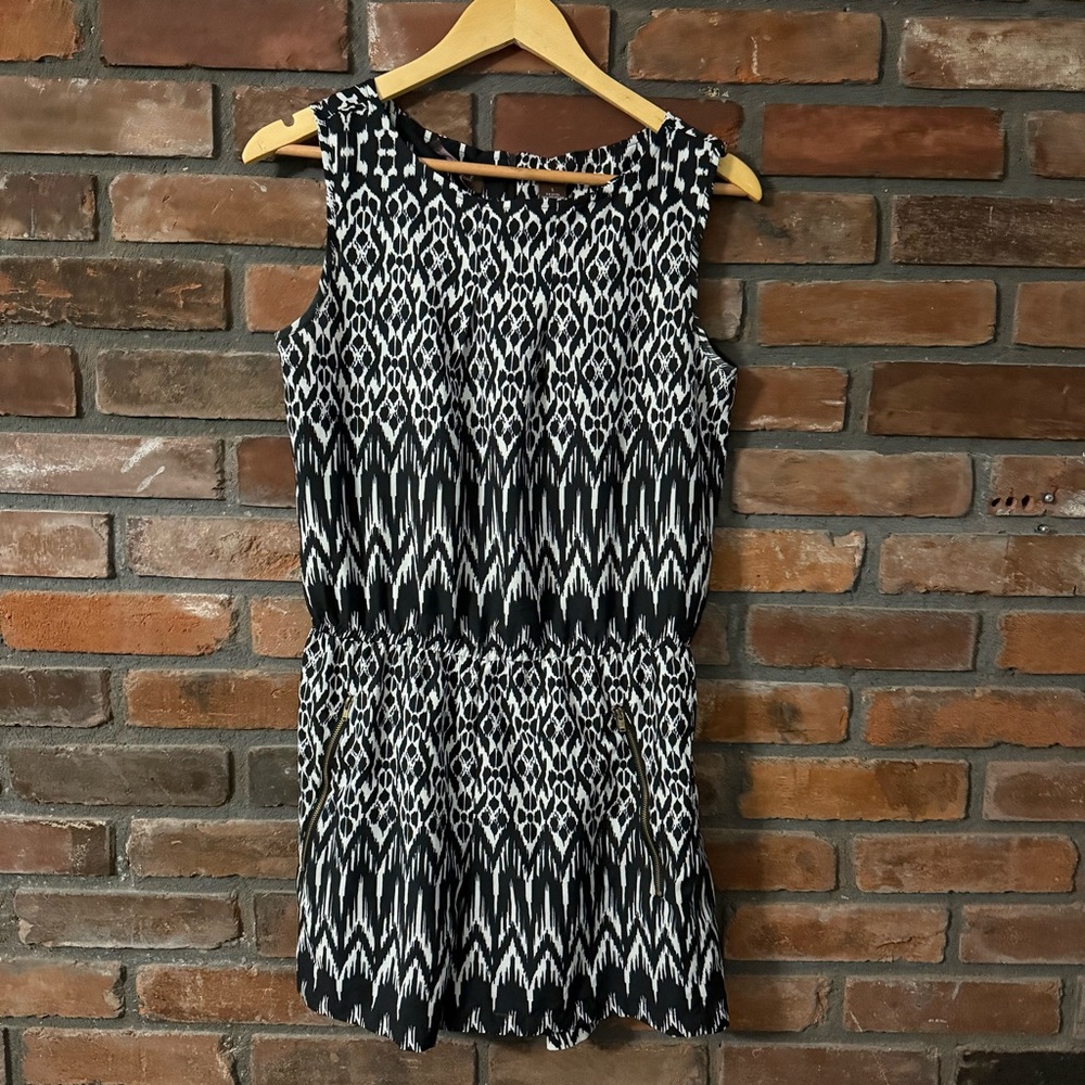 Women's Shorts Romper Black and White Patterned Small